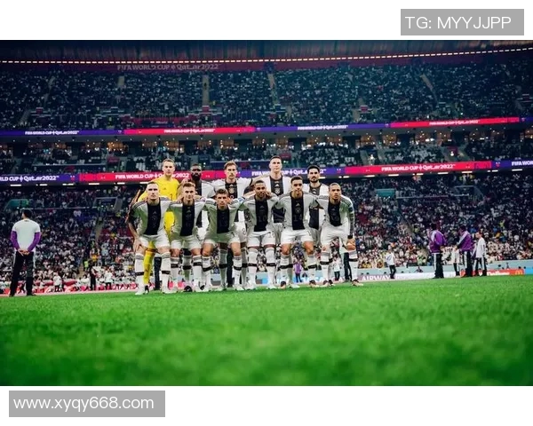 德国足球队明星球员风采解析：从诺伊尔到穆勒的黄金一代崛起